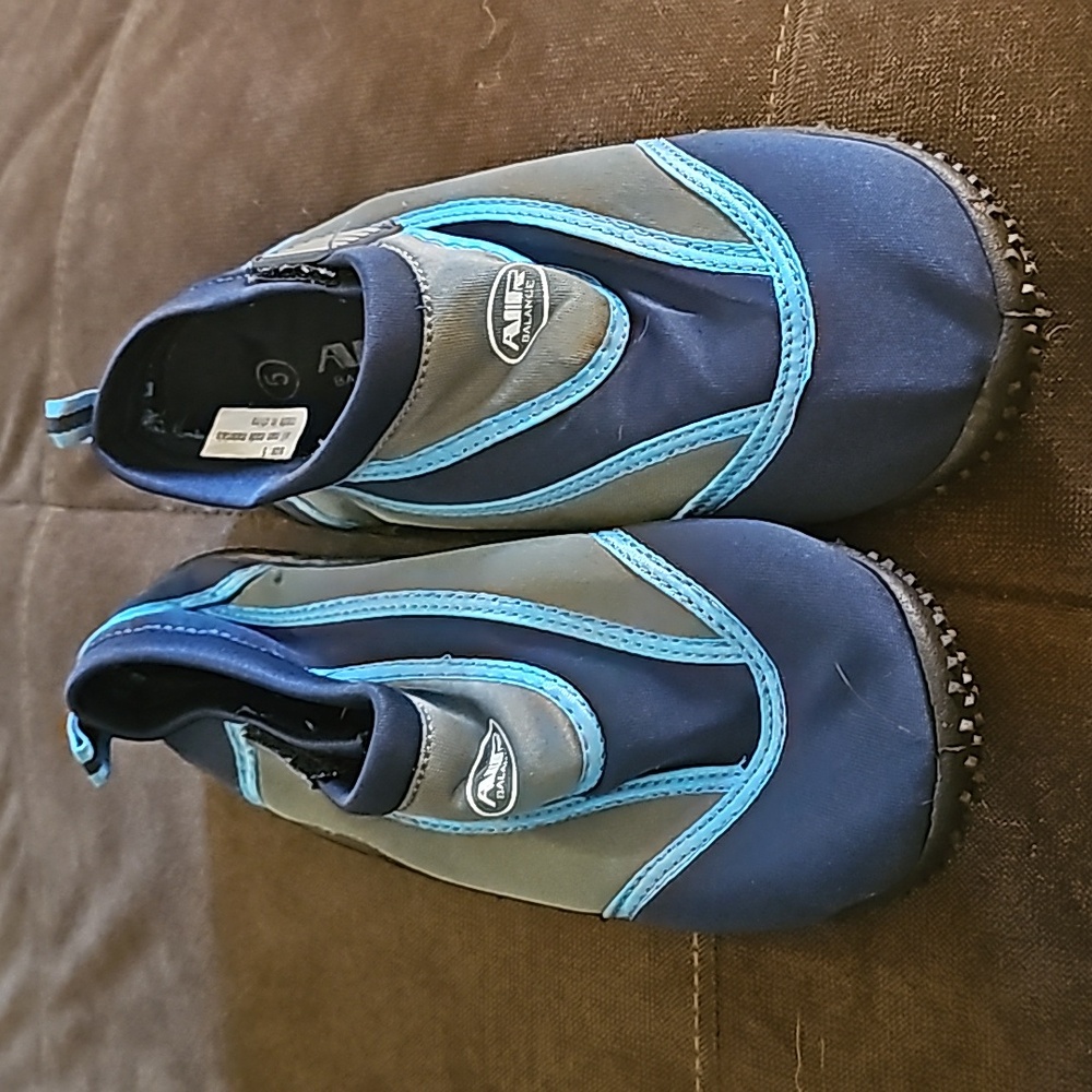 Water shoes